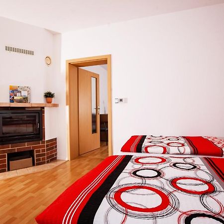 Apartman Dominhaus Хеб Екстериор снимка